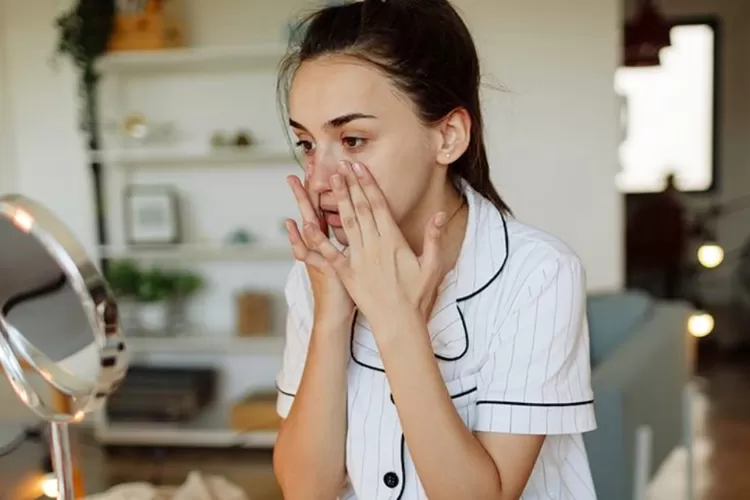 Wajib Tahu! Jangan Sampai Salah Urutan Memakai Skincare pada Malam Hari (Foto: Situs Beauty Haul)