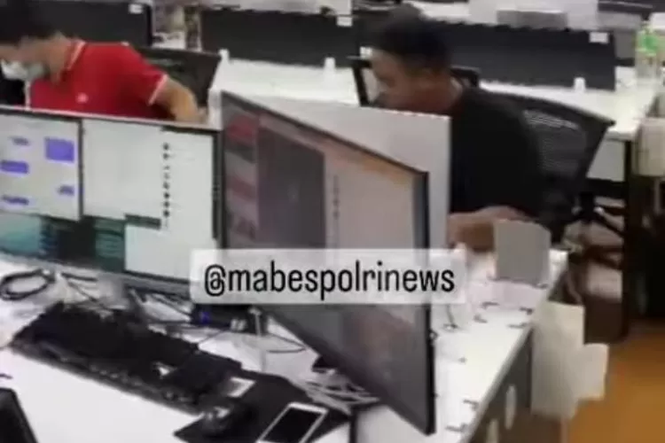 Jaringan scamming internasional terbongkar di Filipina, melibatkan pelaku dari berbagai negara. Ada WNI terlibat. (tangkapan layar @mabespolrinews)