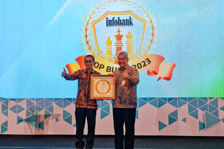 bank bjb kembali mendapat prestasi berkat kinerja. (bank bjb)
