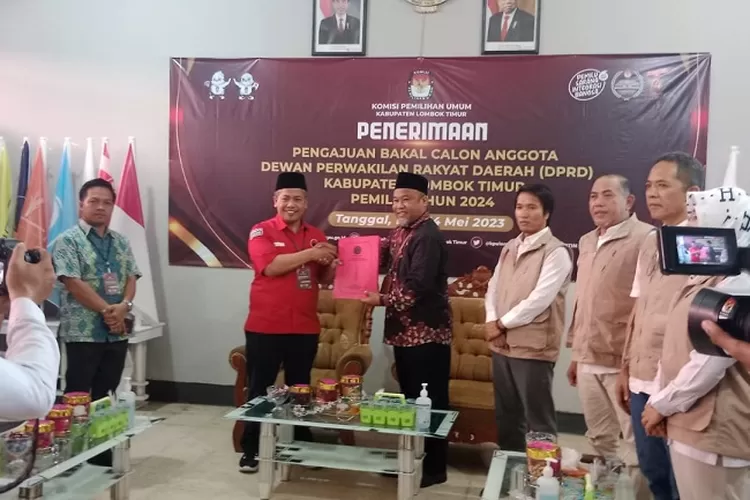 Pendaftaran bacaleg dari PDIP Lombok Timur (Suara Karya/Istimewa)