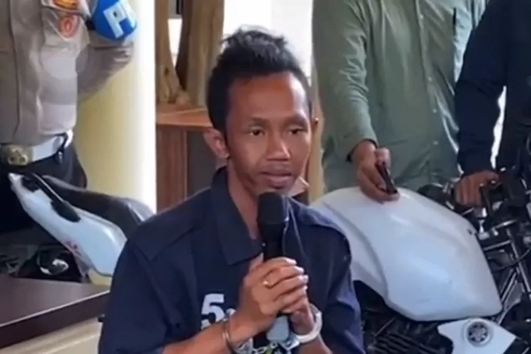 Muhammad Husen saat Diinterogasi 