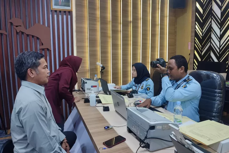 Imigrasi Semarang Kembali Buka Layanan Eazy Passpor di Unnes, Bikin Paspor Semakin Mudah