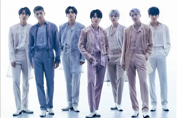 BTS Akan Rilis Buku pada Juli 2023/Instagram/@bts.bighitofficial