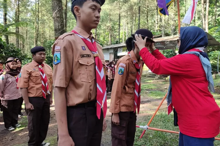 SMK Sepuluh Nopember Sidoarjo mengadakan Perkemahan dan Pelantikan pramuka penegak pangkalan pada Jumat 12 Mei 2023 dan Sabtu 13 Mei 2023.