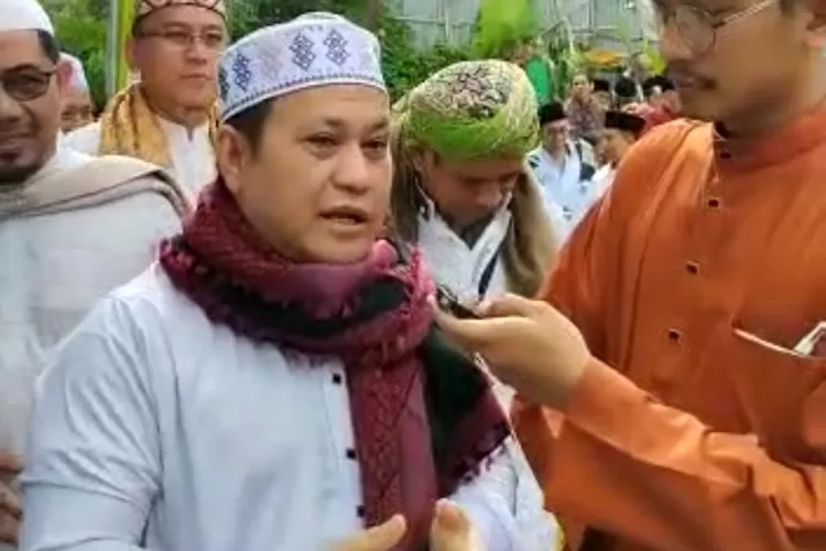 Ustad KH Syowatillah Mohzaib, SPD.I