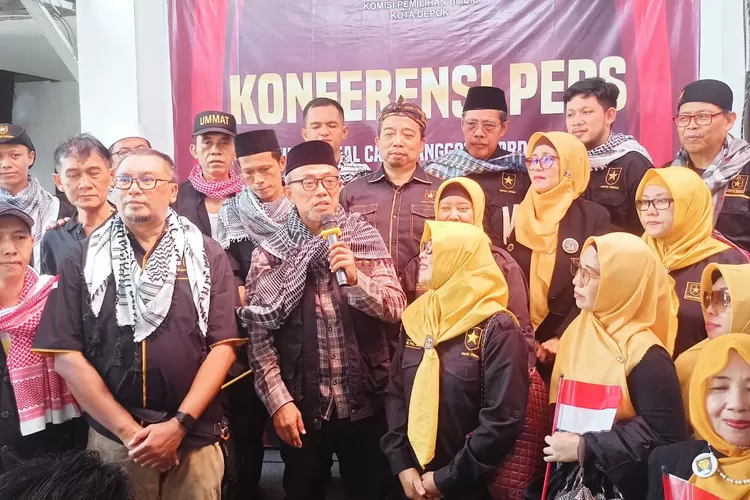 DAFTAR : DPD Partai Ummat Kota Depok mendaftarkan Bacaleg ke KPU Kota Depok.