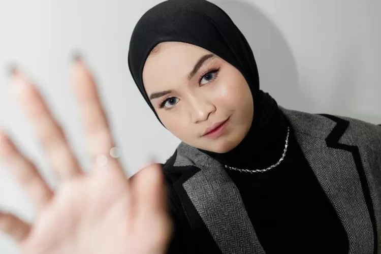 Salma Salsabila dapat kritik dari istri Didi Kempot usai bawakan lagu Stasiun Balapan saat konser. (Instagram @salmasalsabil12)