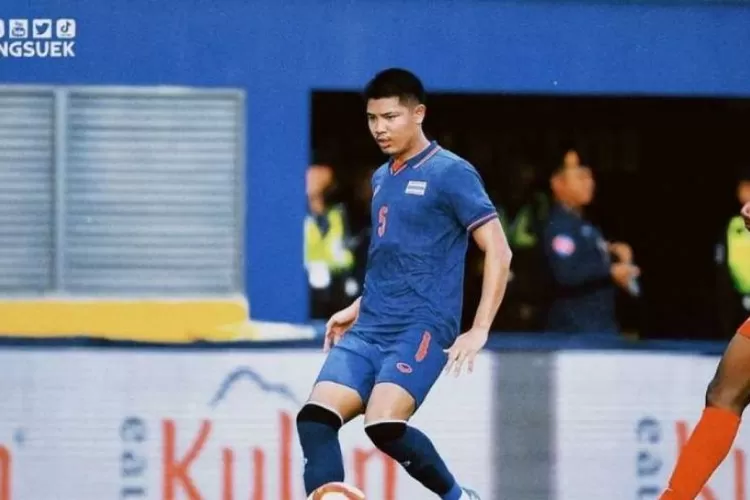 Kena Karma deh! Bek Timnas Thailand U-22 Songchai Thongcham Larang Supporter Indonesia Datang, Malah Berujung Kalah/ Okezone