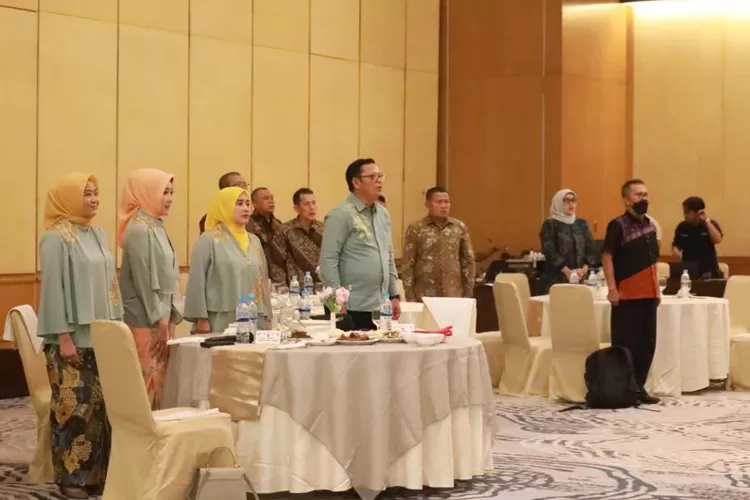 DiskopUKM Kota Bekasi Hadiri Rakerda Dekranasda Provinsi Jabar, Angkat Kerajinan Industri Kreatif. (Foto/Istimewa.)