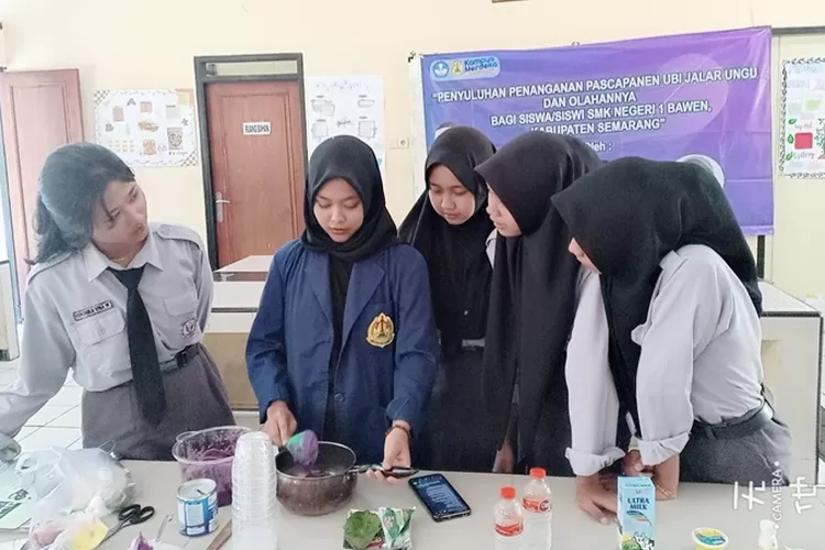 Dosen FTP USM Berikan Penyuluhan Pengolahan Ubi Jalar Ungu di SMK Negeri 1 Bawen