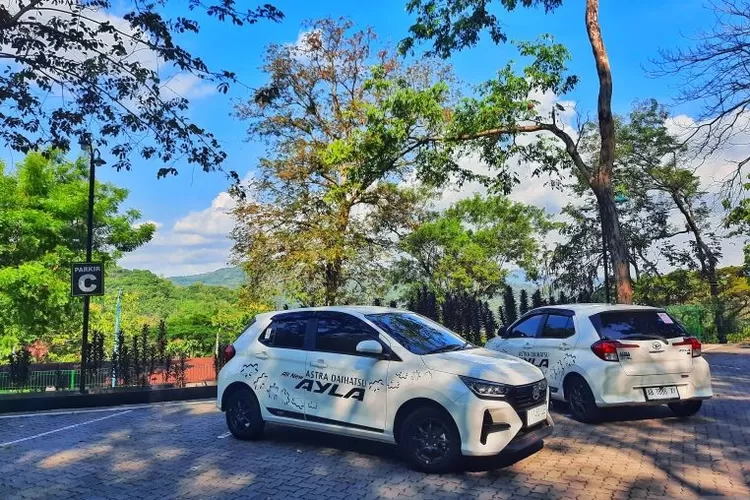Daihatsu All New Ayla pada saat sesi media test drive di Yogyakarta, 11 sampai 13 Mei 2023.  (ANTARA/Chairul Rohman)