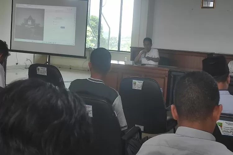 Sosialisasi tanda tangan elektronik kepada tenaga pengajar SMP Negeri se Kabupaten Bekasi  (Diskominfosantik)