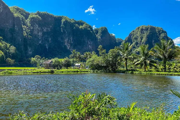 Desa Wisata Rammang-Rammang Mirip Wisata Harau di Sumbar (Indonesia Travel)