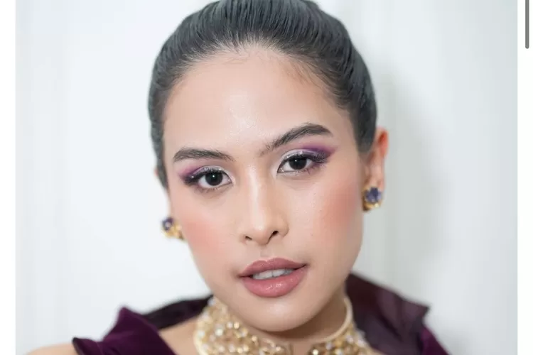 Yuk Intip Eyeshadow Ungu ala Maudy Ayunda! Dijamin Cantik Elegan dan Menarik Perhatian (Foto:  tangkap layar Female Daily)