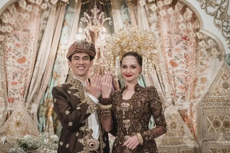 Potret pernikahan Enzy Storia pada laman instagramnya (Instagram @enzystoria)