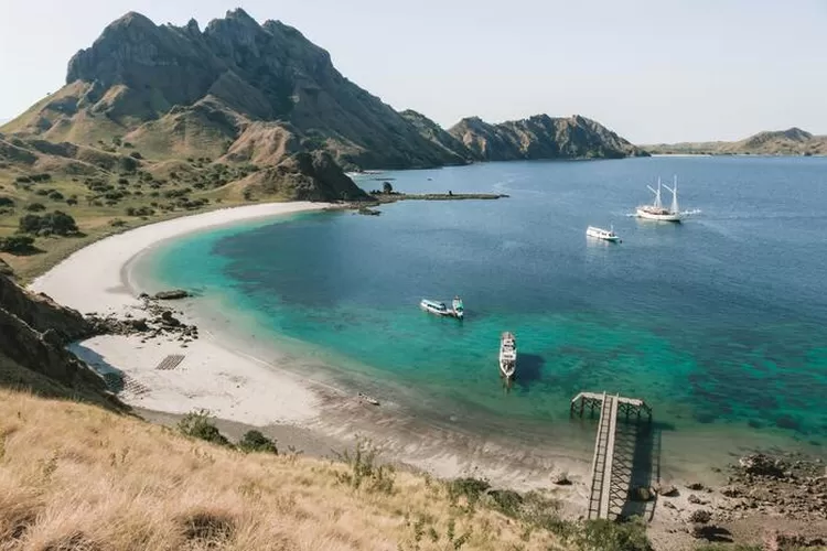 Taman Nasional Komodo bisa menjadi salah satu pilihan destinasi liburan baik kaum milenial dan gen z (pexels.com)