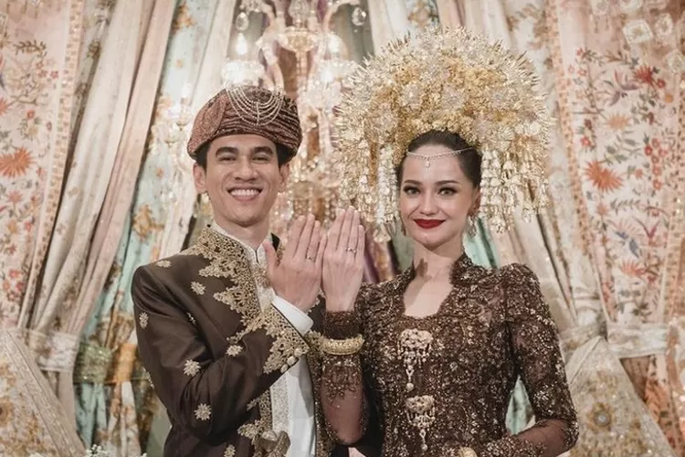 Molen Kasetra dan Enzy Storia (Instagram Enzy Storia)