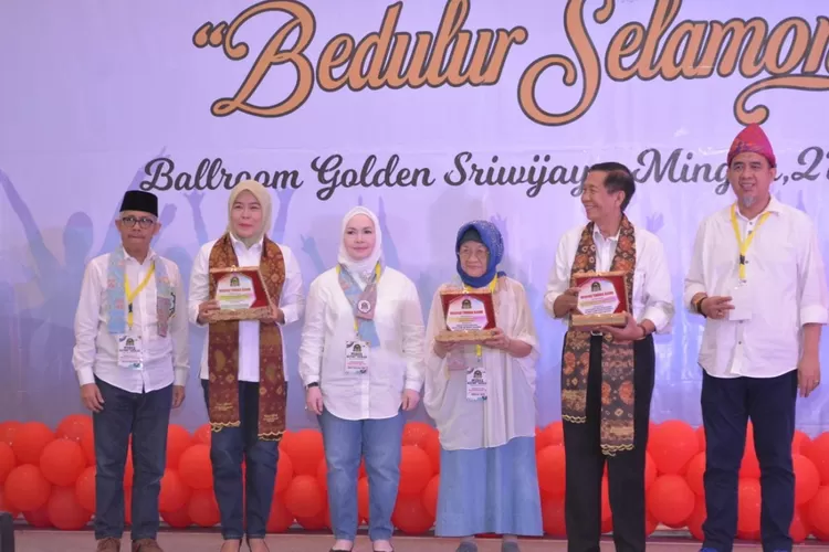 Reuni Alumni SMA Negeri 2 Palembang, Fitrianti Agustinda Nostalgia ...