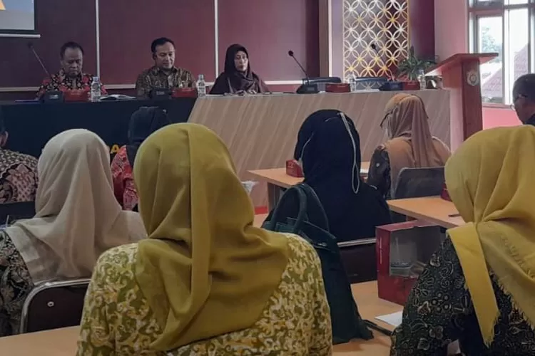 Bapenda menggandeng PKK dan organisasi pentahelix melalui rakor optimalisasi PBB-P2 di kantor Bapenda Kendal. (Edi Prayitno)