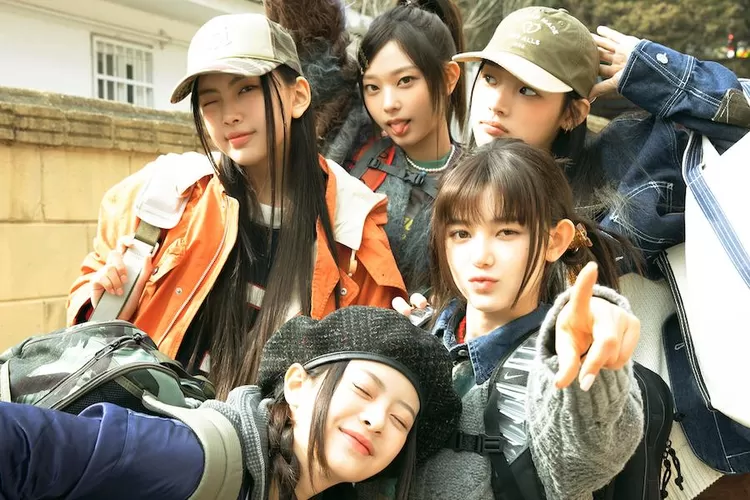 NewJeans siap comeback musim panas tahun ini. (Sumber: Soompi)