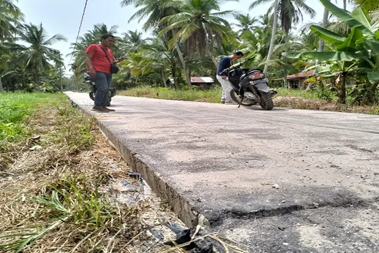 Badan Jalan Bandar Jawa Desa Sei Apung Kecamatan Tanjungbalai Proyek Kemen PUPR, pagu anggarannya Rp 2,4 miliar&nbsp; (Realitasonline.id/HS)