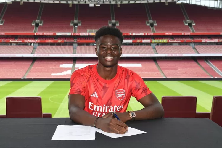 Bukayo Saka perpanjang kontrak bersama Arsenal hingga 2027 (Instagram/@bukayosaka87)