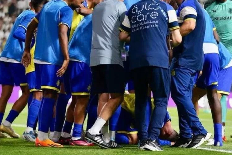 Cristiano Ronaldo pertama kali sujud syukur setelah mencetak gol. (Tangkapan layar @Twitter/ZyadKurd)