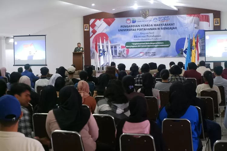FMP Unhan  RI mengadakan kegiatan pengabdian kepada masyarakat secara offline yang dilaksanakan di Universitas Dian Nusantara Jakarta. (Foto: Unhan RI)