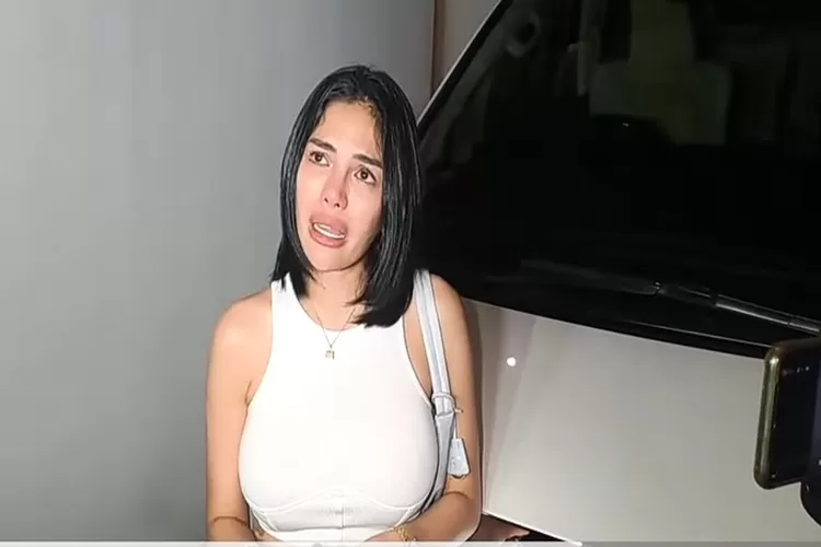 Nikita Mirzani curhat soal perseteruan dengan sang putri (YouTube WasWasIndigo)