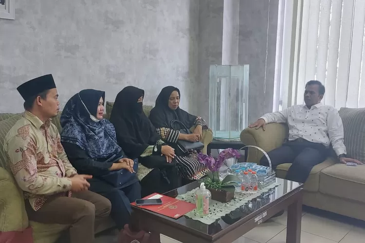 Umbara melakukan audiensi di Dinkes Kabupaten Bogor.