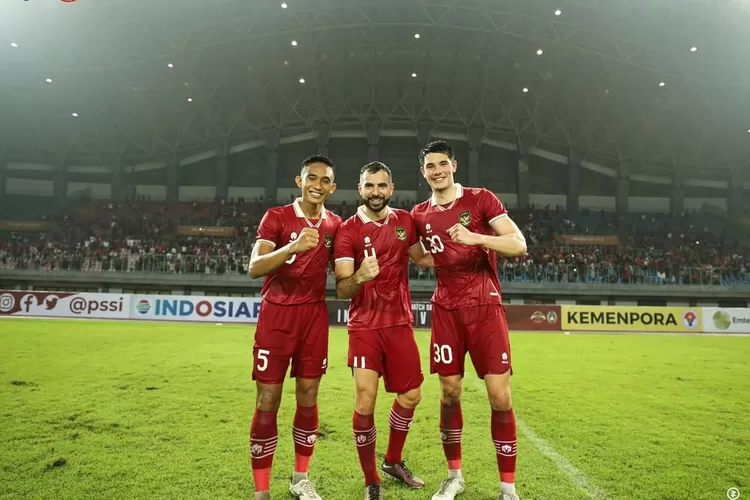 Potret Rizki Ridho, Jordi Amat, dan Elkan Baggott yang akan memimpin lini pertahanan Indonesia saat menghadapi Argentina (instagram.com/pssi)