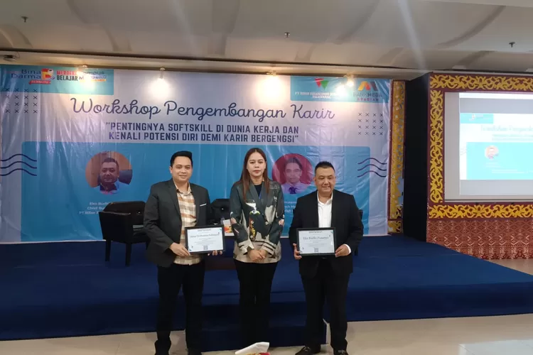 Bekali Calon Wisudawan Terjun Ke Dunia Kerja Ubd Gelar Seminar