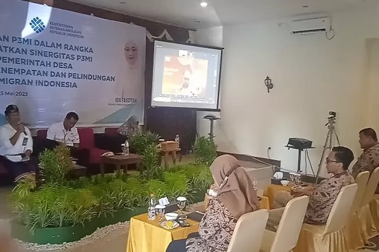 Direktorat Bina Penempatan dan Perlindungan Pekerja Migran Indonesia (PMI) Kementrian Tenaga Kerja (Kemenaker) RI saat gelar sosialisasi.  (Dokpri/Azzi)