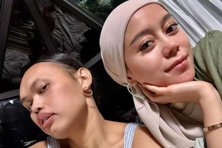 Gaya Hijab Lesti Kejora dapat Banyak Hujatan: Kumat lagi, Katanya mau jadi Sholehah?/ Instagram Lesti Kejora