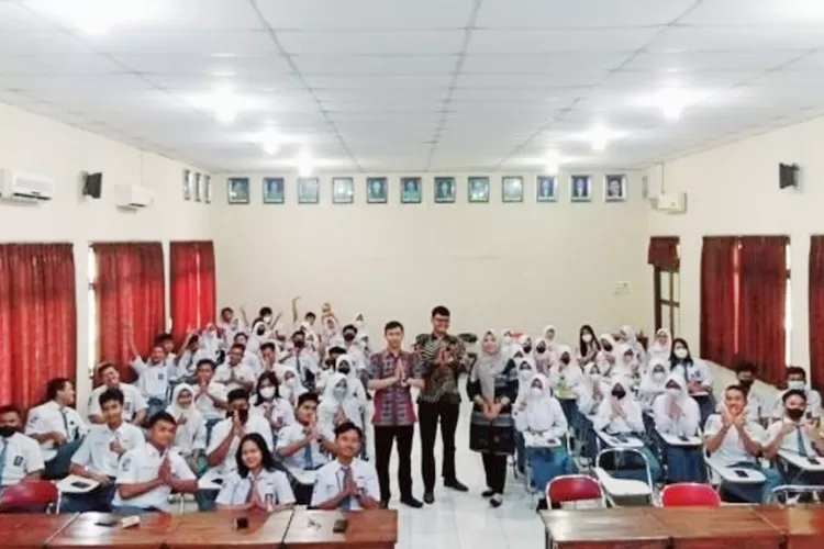 Daftar 7 SMA terbaik di Kota Semarang versi LTMPT berdasarkan nilai UTBK 2023 (sma2smg.sch.id)