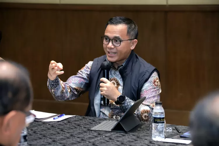 Menagih janji reformulasi kebijakan PPPK Teknis 2022 lewat puisi kepada Menpan RB. (menpan.go.id)
