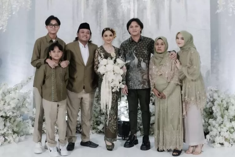 Rizky Febian Sudah Siap Menikah dengan Mahalini, Sule Buka Suara Soal Restu (Gorajuara.com/dok: Instagram @putridelinaa)