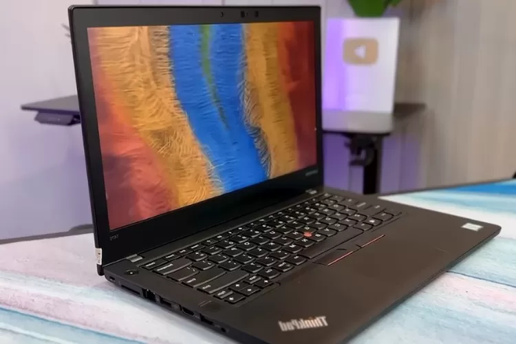 Lenovo Thinkpad T470 (Youtube)