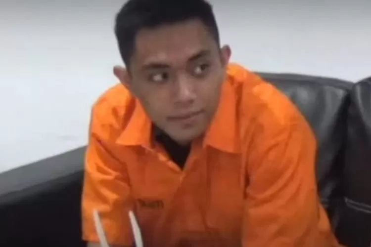 Viral video Mario Dandy Satrio pasang tali ties sendiri, Polda Metro Jaya keluarkan release resmi terkait perkembangan kasus Mario (Tangkap layar Instagram @undercover.id)