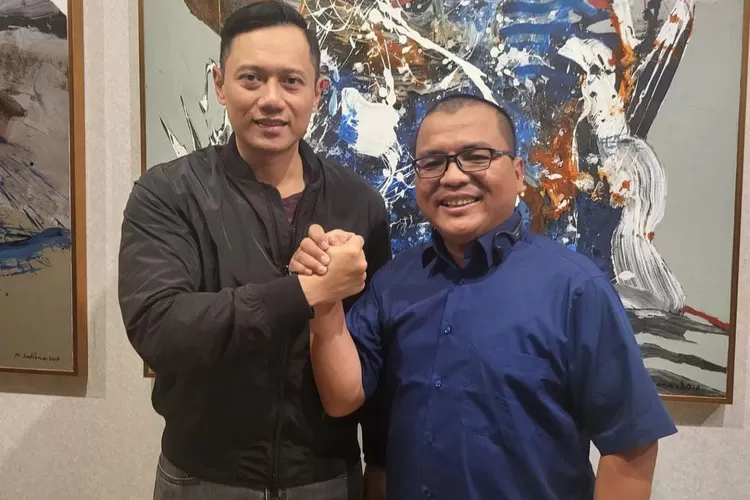 Denny Indrayana dengan Ketum Partai Demokrat AHY (Instagram.com/@dennyindrayana99)