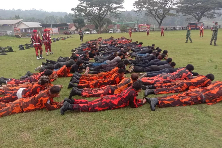 Sejumlah anggota Pemuda Pancasila MPC Kabupaten Batang ikuti setangkaitan kegiatan Diklat Diklat Komandi Inti Mahatidhana. (Dok.)