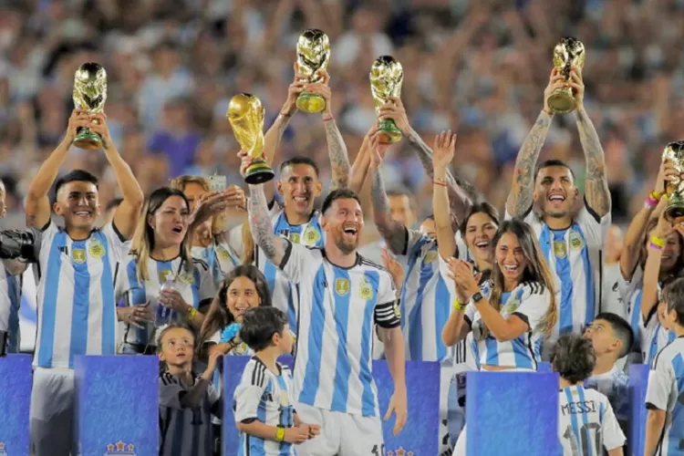 Messi bersama rekan senegaranya, Argentina, akan datang ke Indonesia (Instagram @messi)