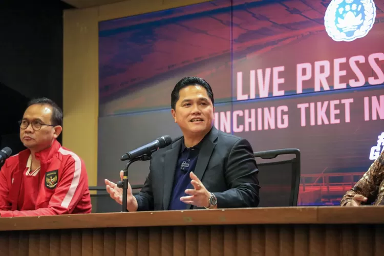 Ketua Umum PSSI Erick Thohir telah mengumumkan periode waktu penjualan dan harga tiket pertandingan, Senin, 29 Mei 2023, di Jakarta. (Foto: Humas BRI/Ist)