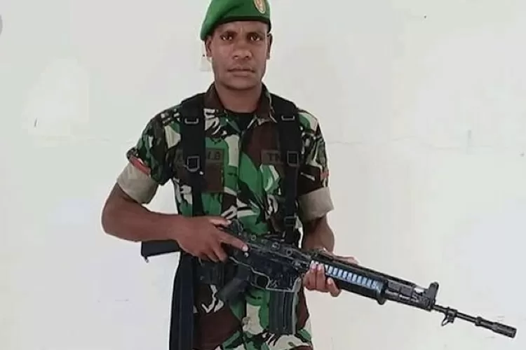 Pecatan TNI Yotam Bugiangge (Okezone.com)