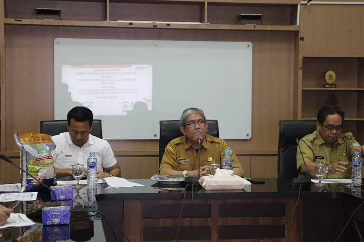 Pegawai Belitung Timur akan Dapat BerPemkab Minta ASN dan Honorer Dukung Program Stok Beras Premium (Realitasonline.id/ HY)