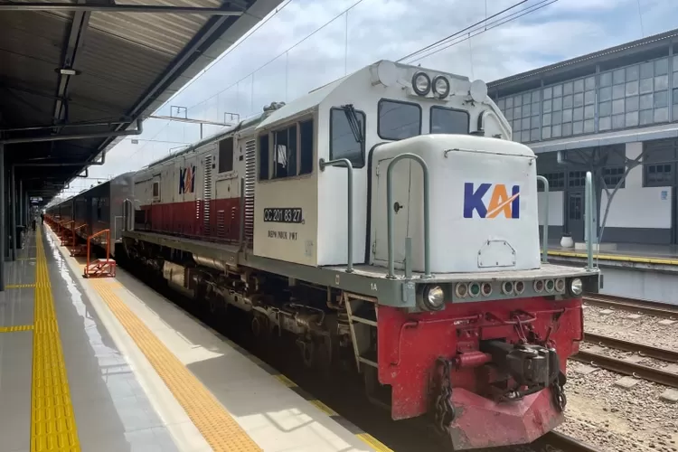 Kereta api jarak jauh (KAJJ) melonjak dua kali lipat, selama libur panjang/PMJ News (JAKARTA INSIDER )