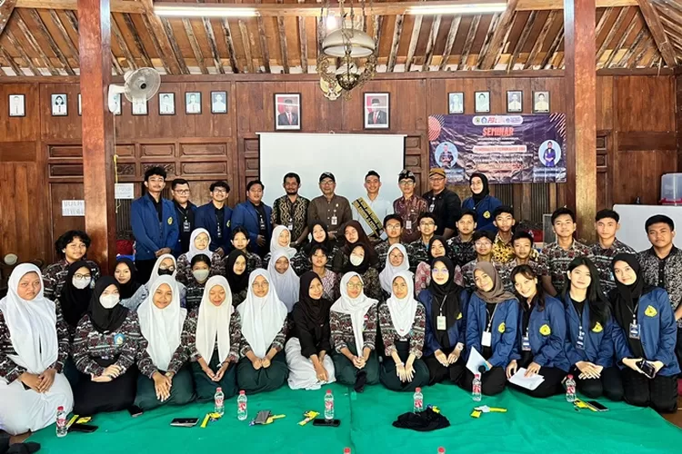 Mahasiswa Ilkom USM Gelar Seminar Pencegahan Pernikahan Dini