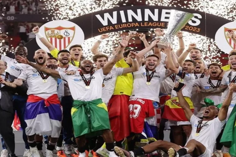 Sevilla Menjadi Raja Eropa (Instagram.com/sevillafc)