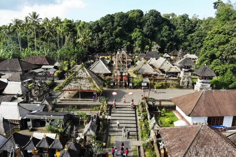 Liburan ke Desa Penglipuran Bali, Desa Terbersih di Dunia! (Indonesia.travel)