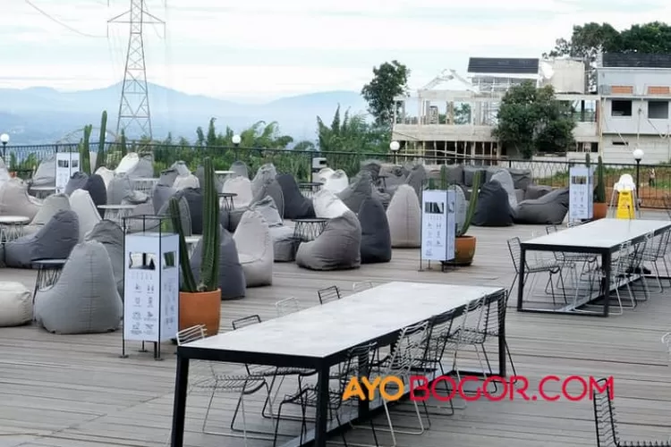 Tempat Nongkrong Area Bogor Daerah Puncak dengan Pemandangan Gunung Estetik